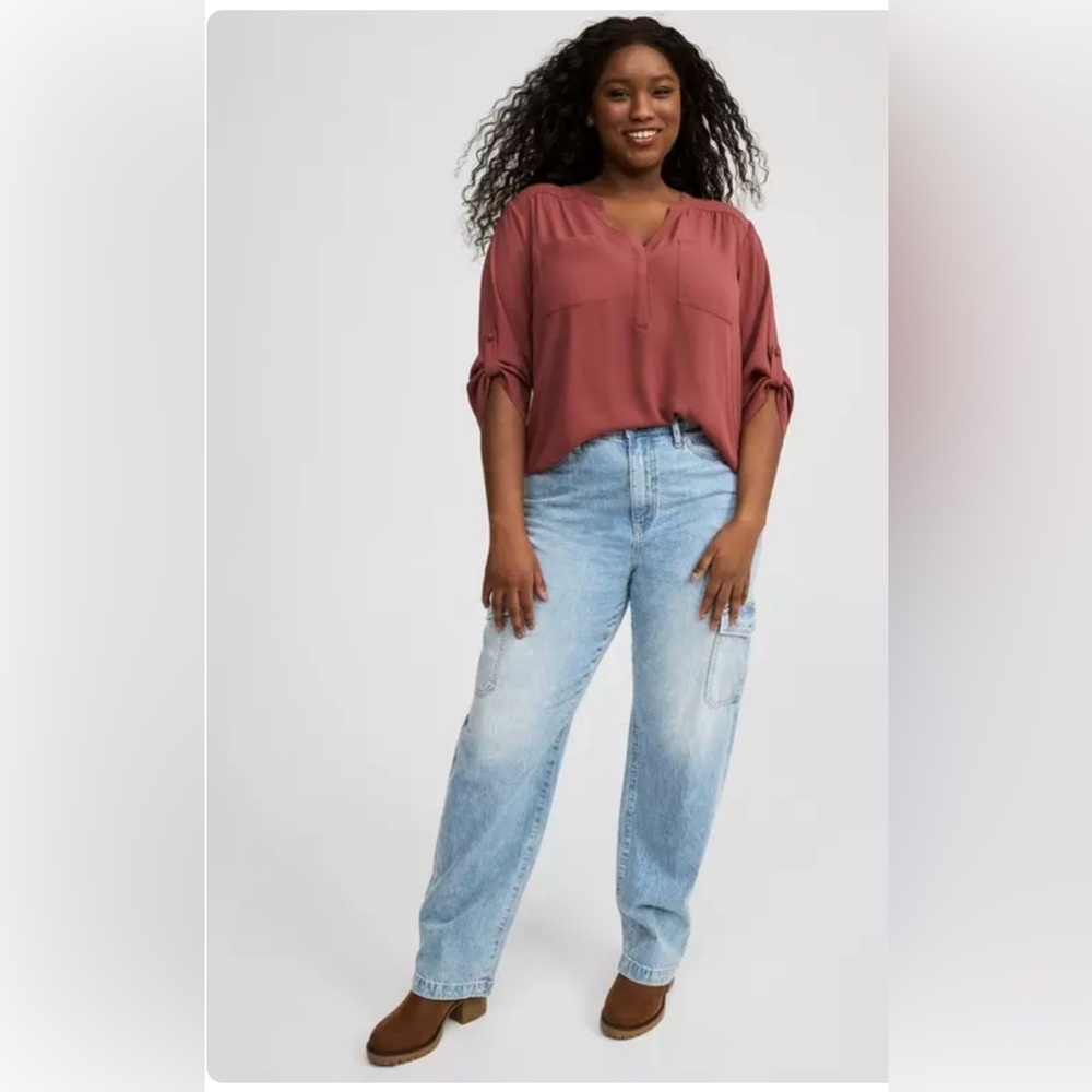 Torrid Harper V Neck Blouse Roll Tab Sleeve in Wild Ginger Women’s size 6X NWT